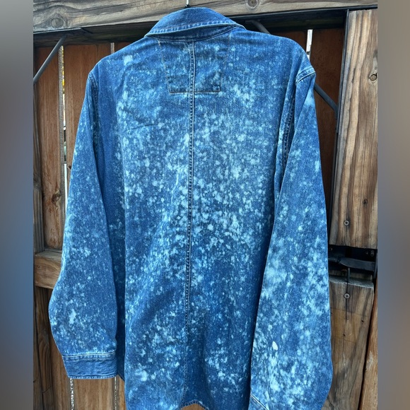 Carhartt Denim Acid Wash Shacket - Picture 7 of 9